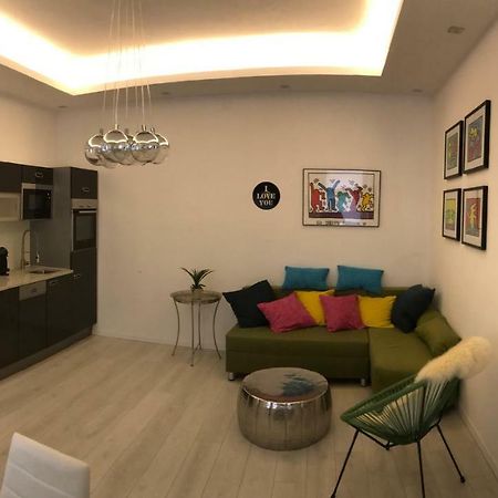 Modern City Apt, Next To Metro Вена Экстерьер фото